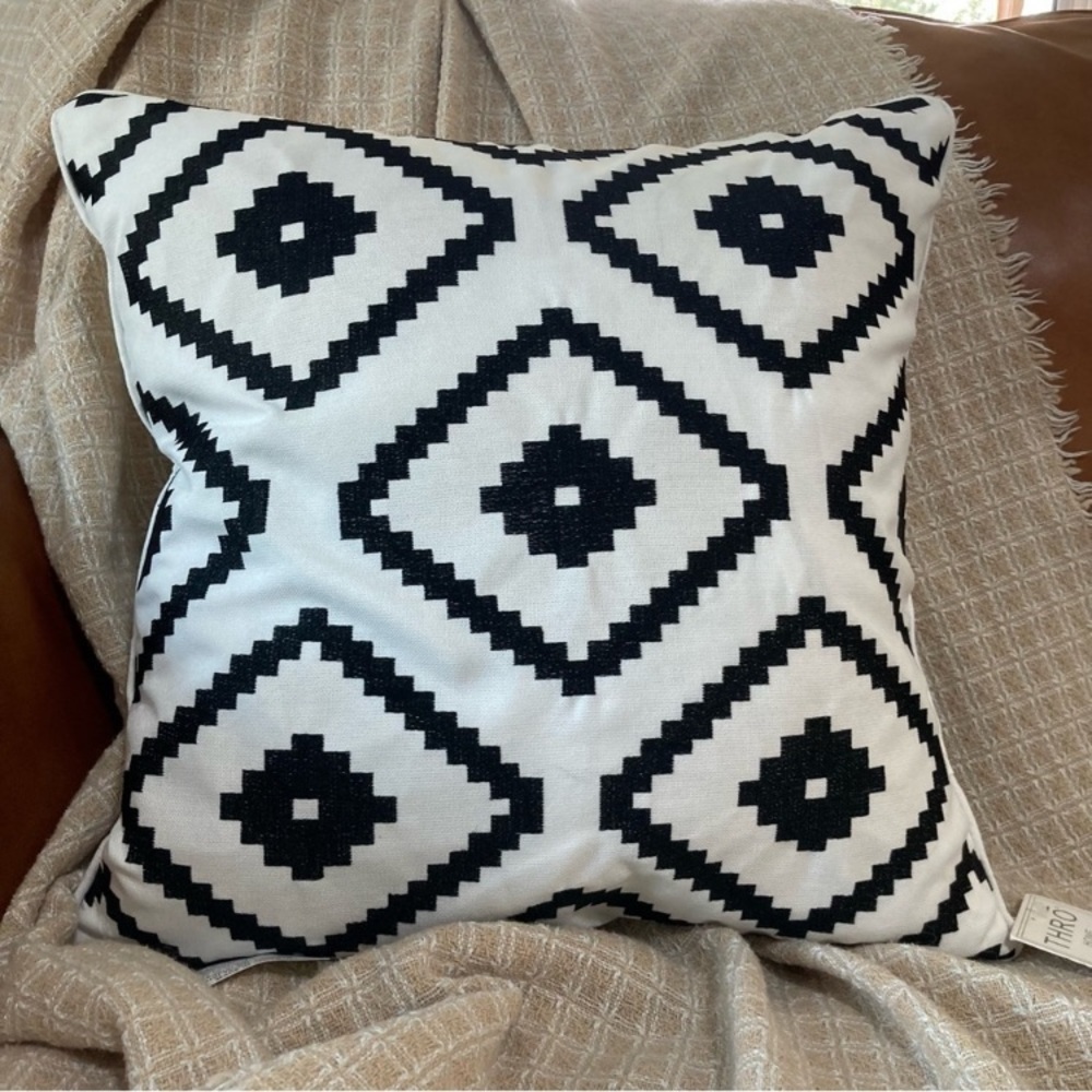 Throw Pillow 18 x 18” Embroidered Black and White Diamond Design NWT - Picture 12 of 12